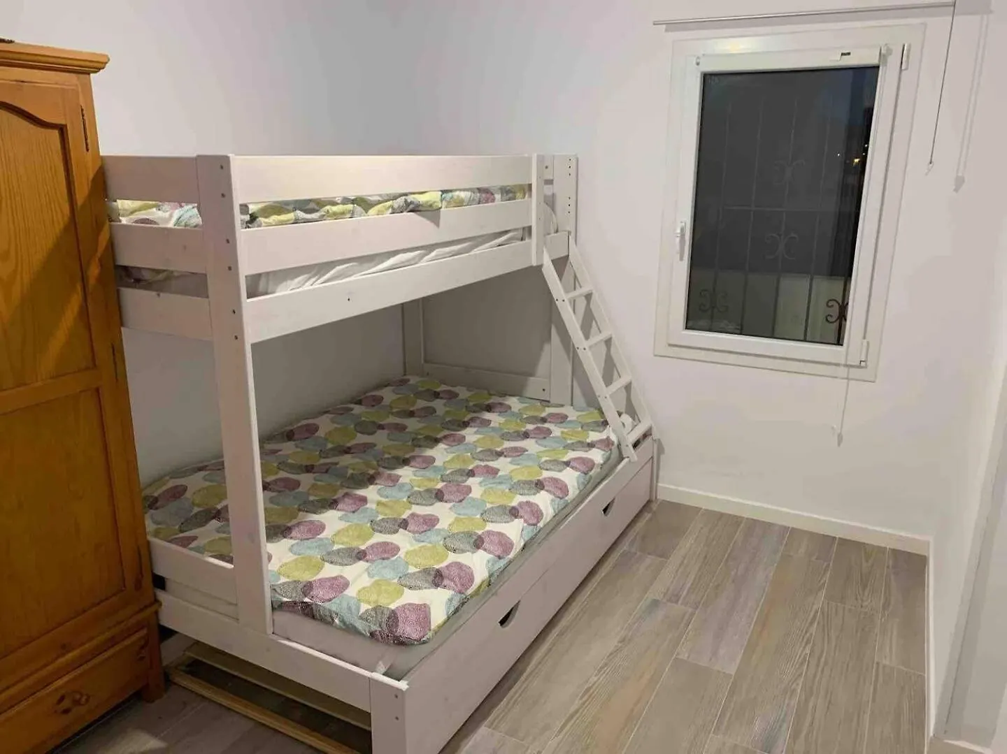 Charming & Renovated Apt Stone Throw To The Sea L'Escala
